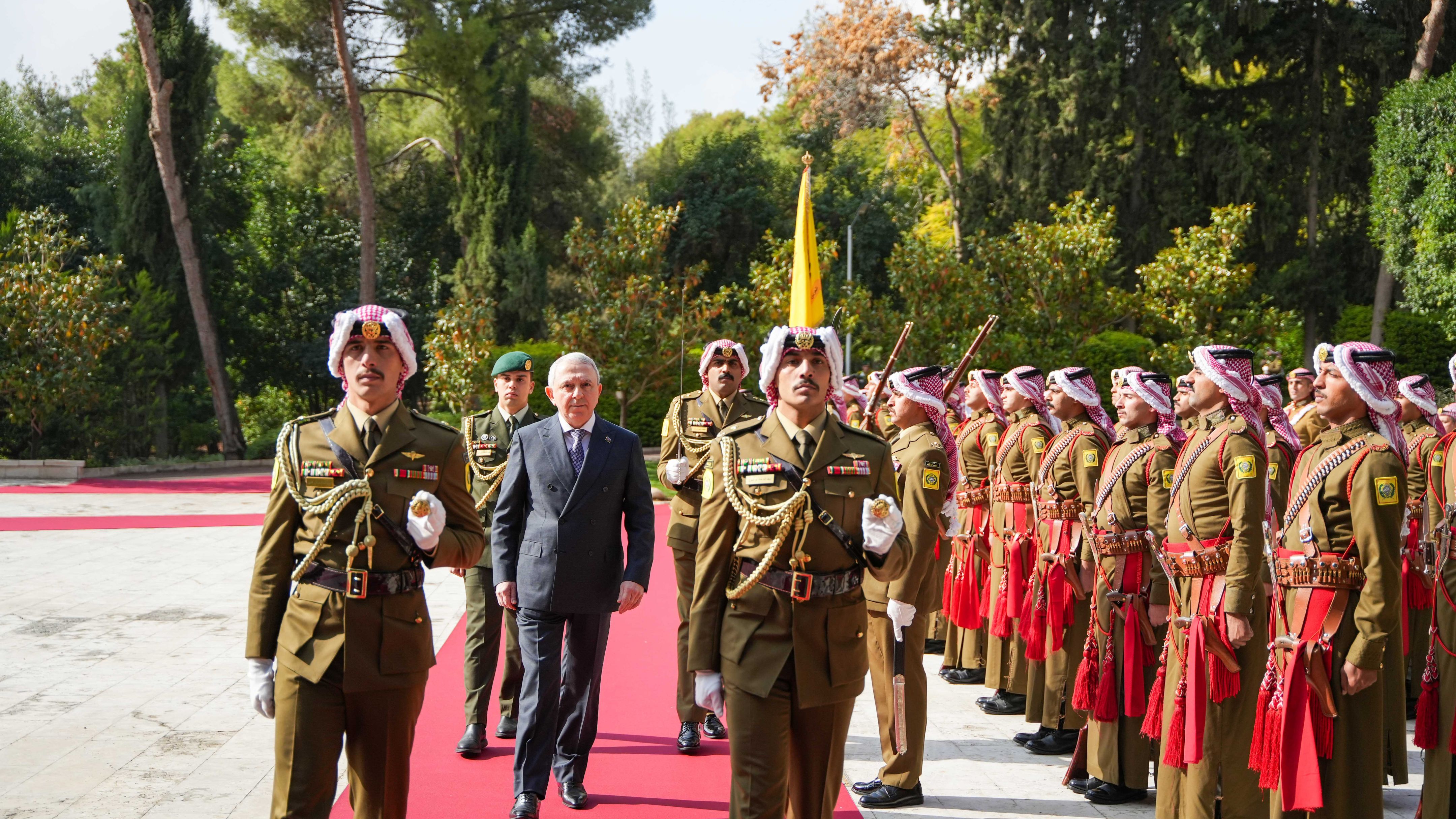 الملك يتقبل أوراق اعتماد عدد من السفراء