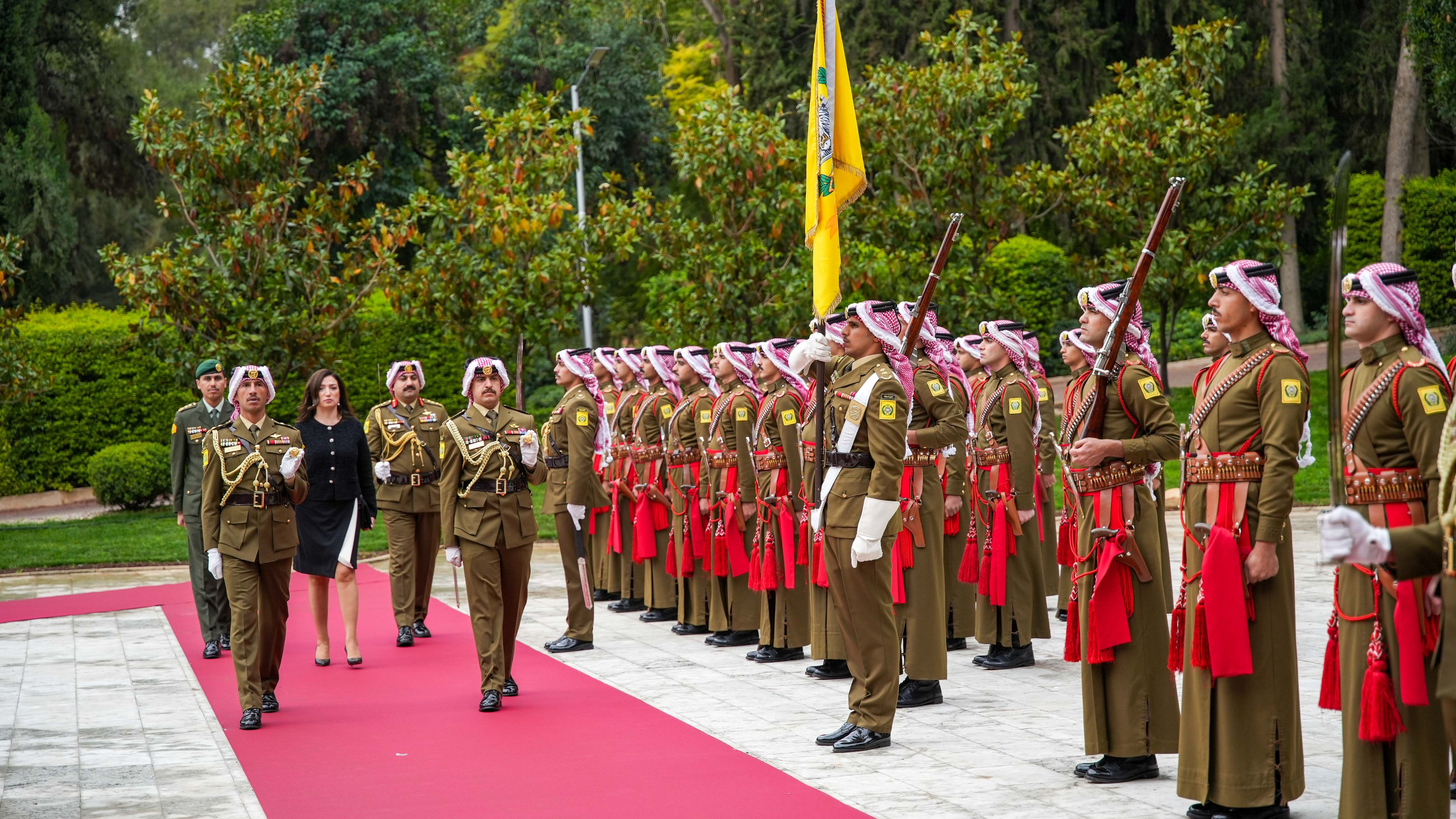 الملك يتقبل أوراق اعتماد عدد من السفراء