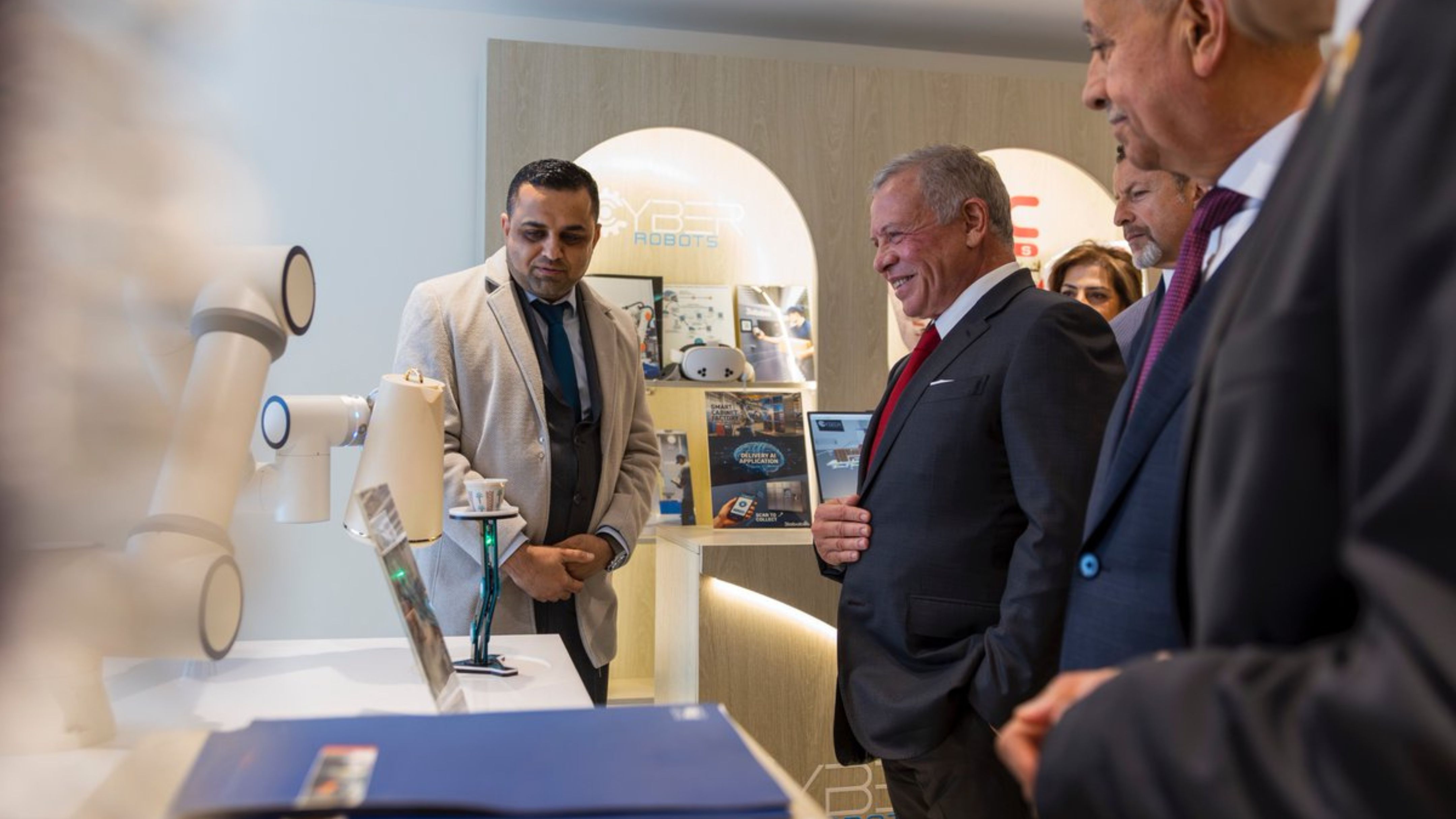 الملك يحضر في غرفة صناعة عمان فعالية استعرضت إنجازات القطاع الصناعي لعام 2025