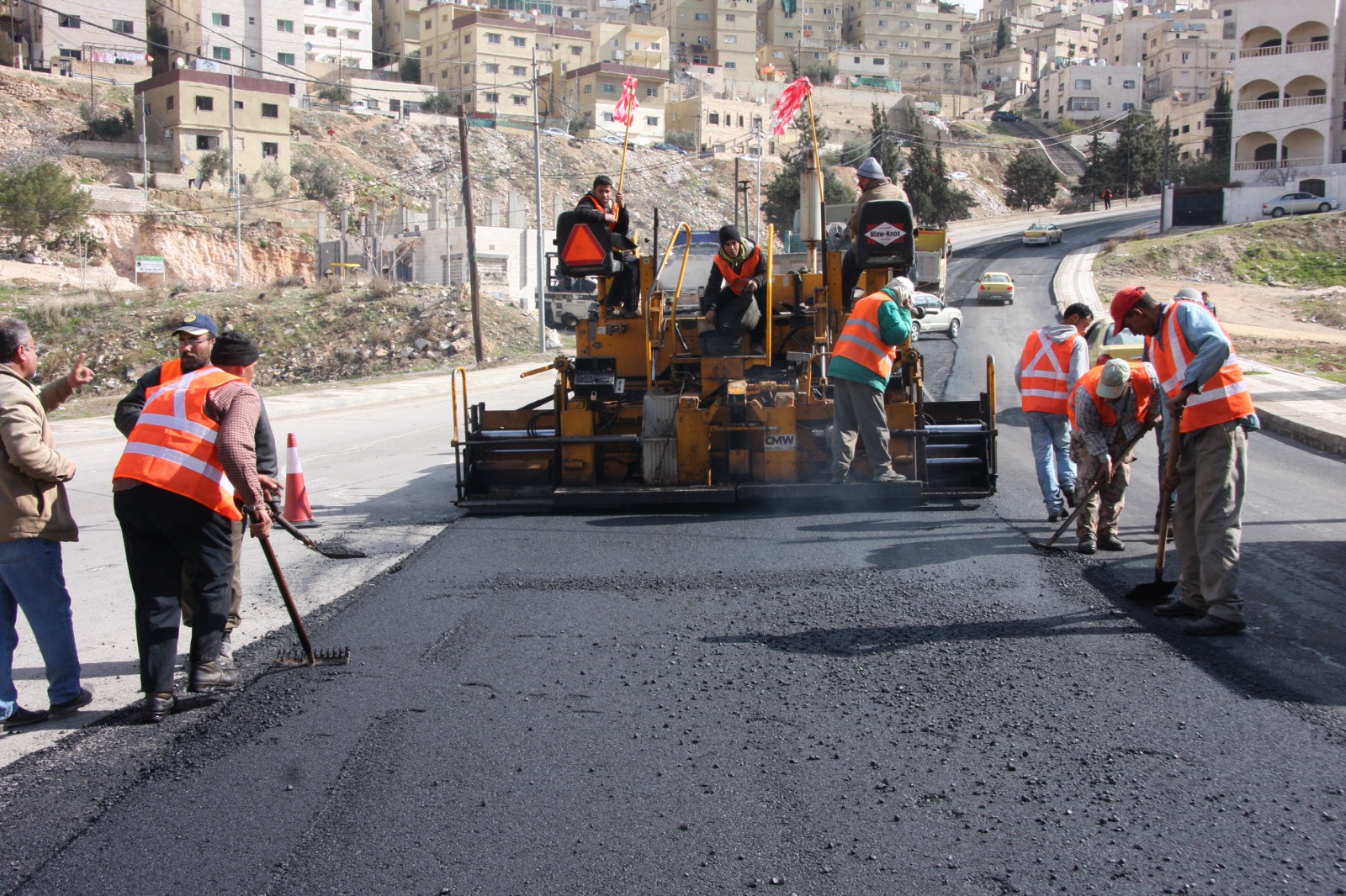 أمانة عمان: تعبيد 2.8 مليون متر مربع من شوارع العاصمة خلال 4 أشهر