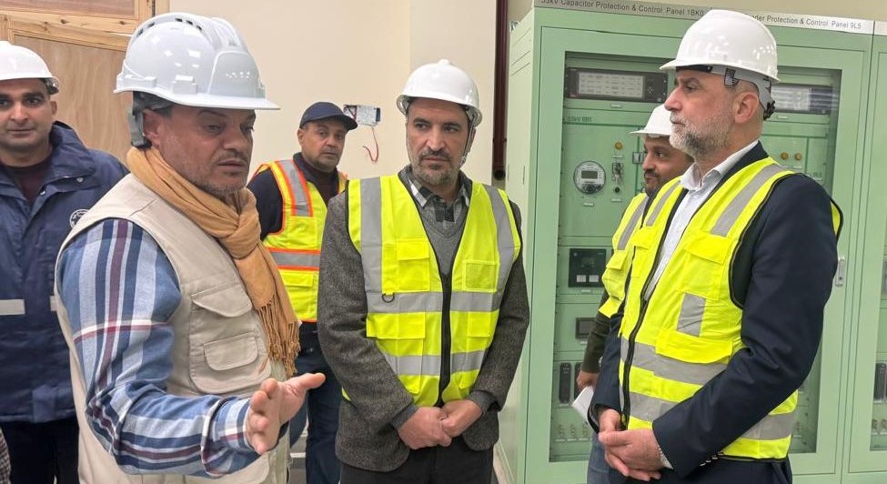البطاينة يتفقد مشاريع محطات التحويل في الزرقاء 