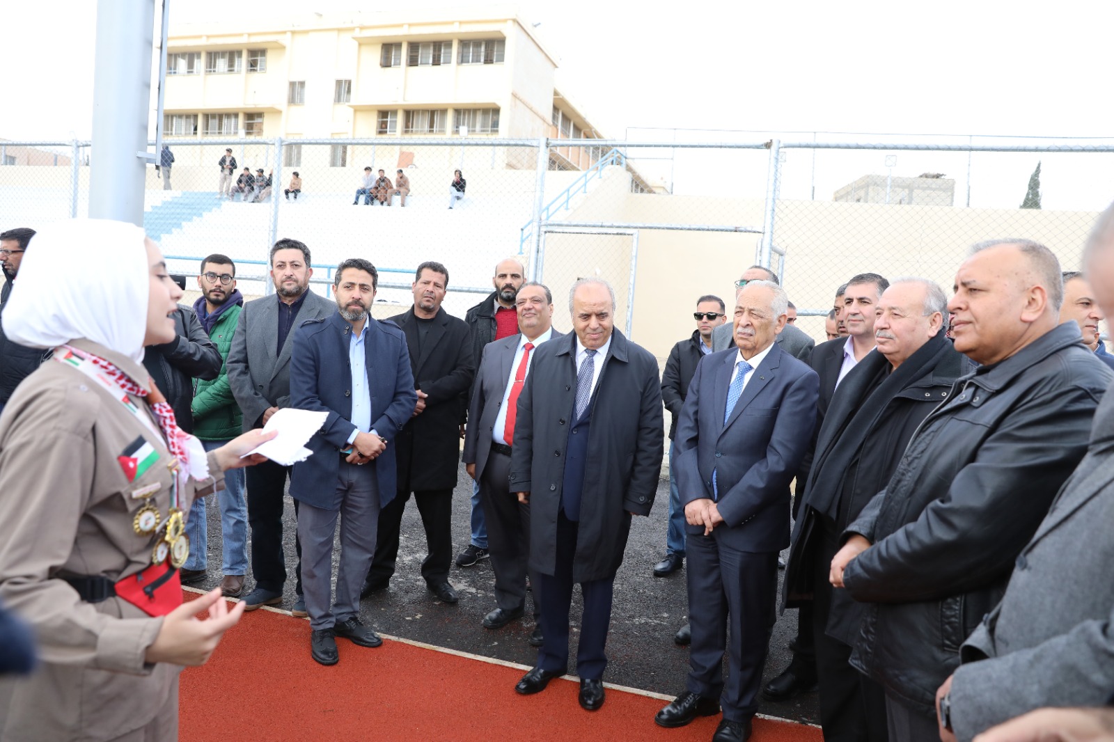 مندوبا عن الملك.. العيسوي يفتتح مدرستي حي المطار واليادودة النموذجيتين 