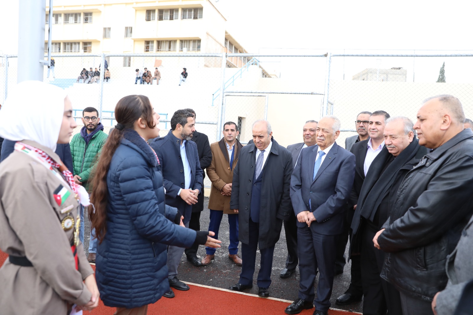 مندوبا عن الملك.. العيسوي يفتتح مدرستي حي المطار واليادودة النموذجيتين 