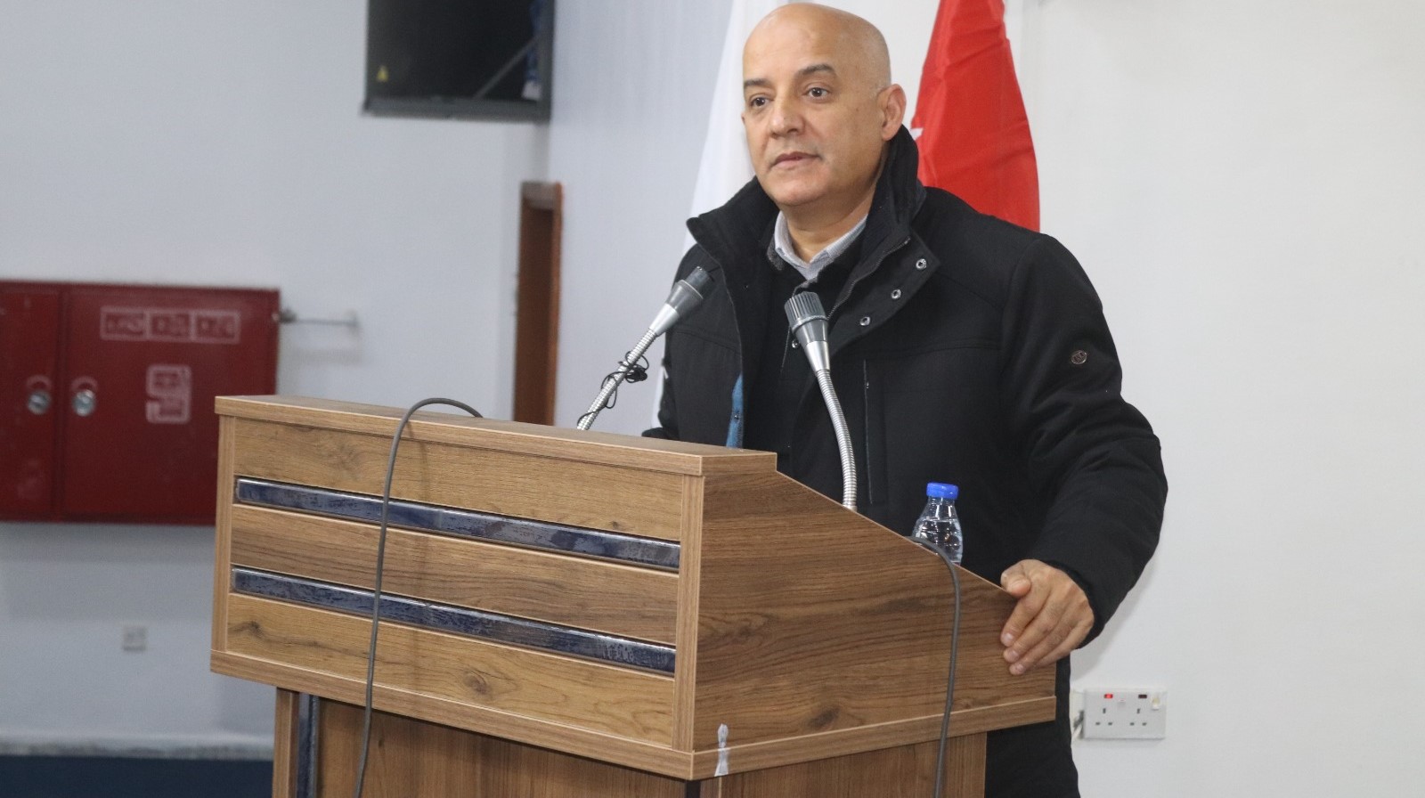 مركز التوثيق الملكي الأردني الهاشمي ينظم حفل إشهار كتاب أول مئة معلم من الطفيلة