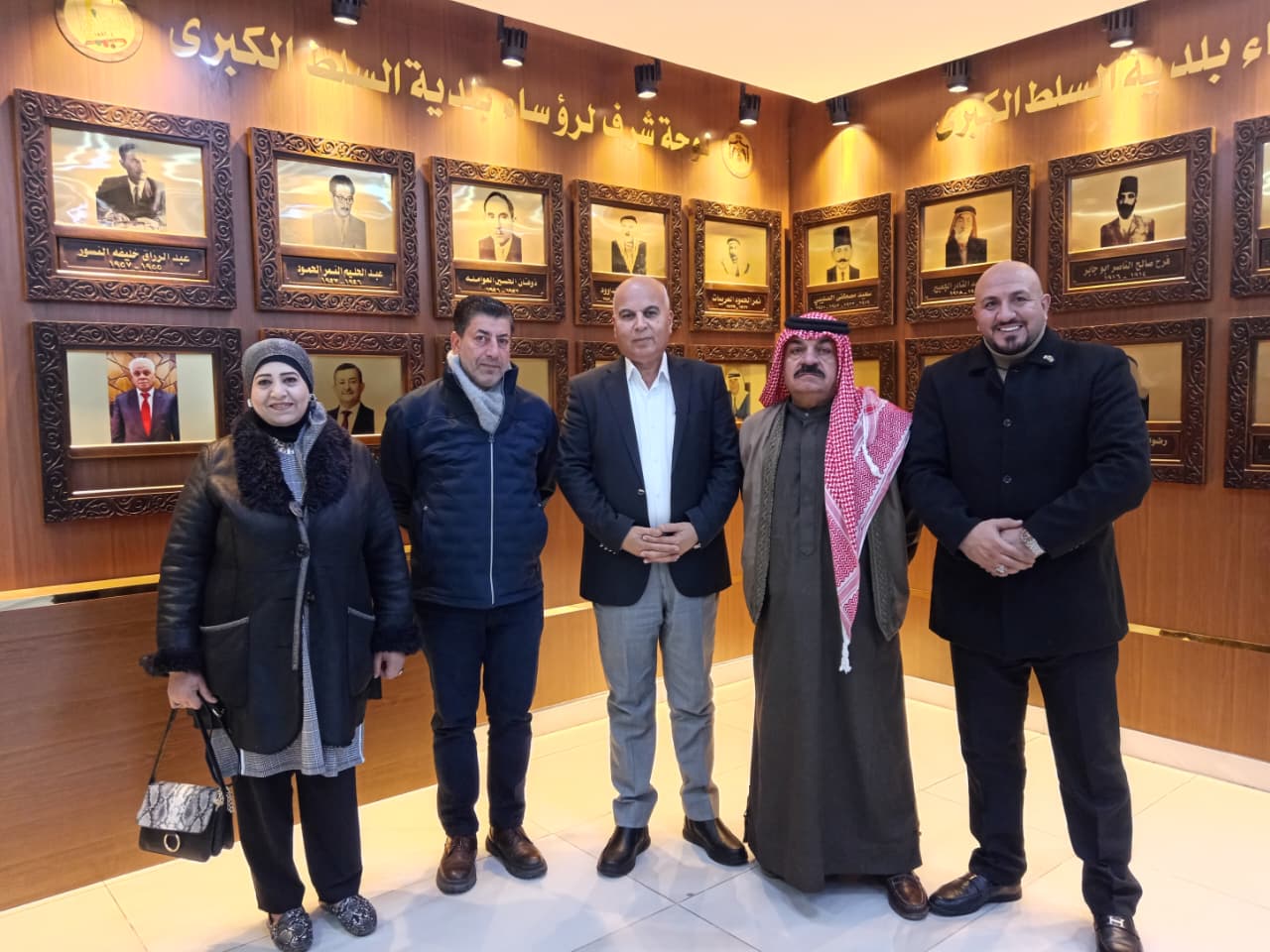 بلدية السلط تبحث عددا من القضايا الخدمية 