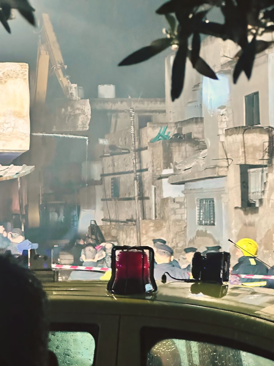 إخلاء منزل في الشونة الشمالية تعرض لانهيار جزئي 