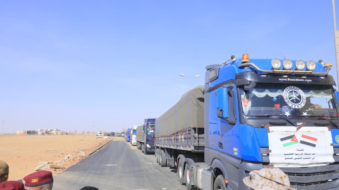 وصول قافلة المساعدات الأردنية إلى اليمن