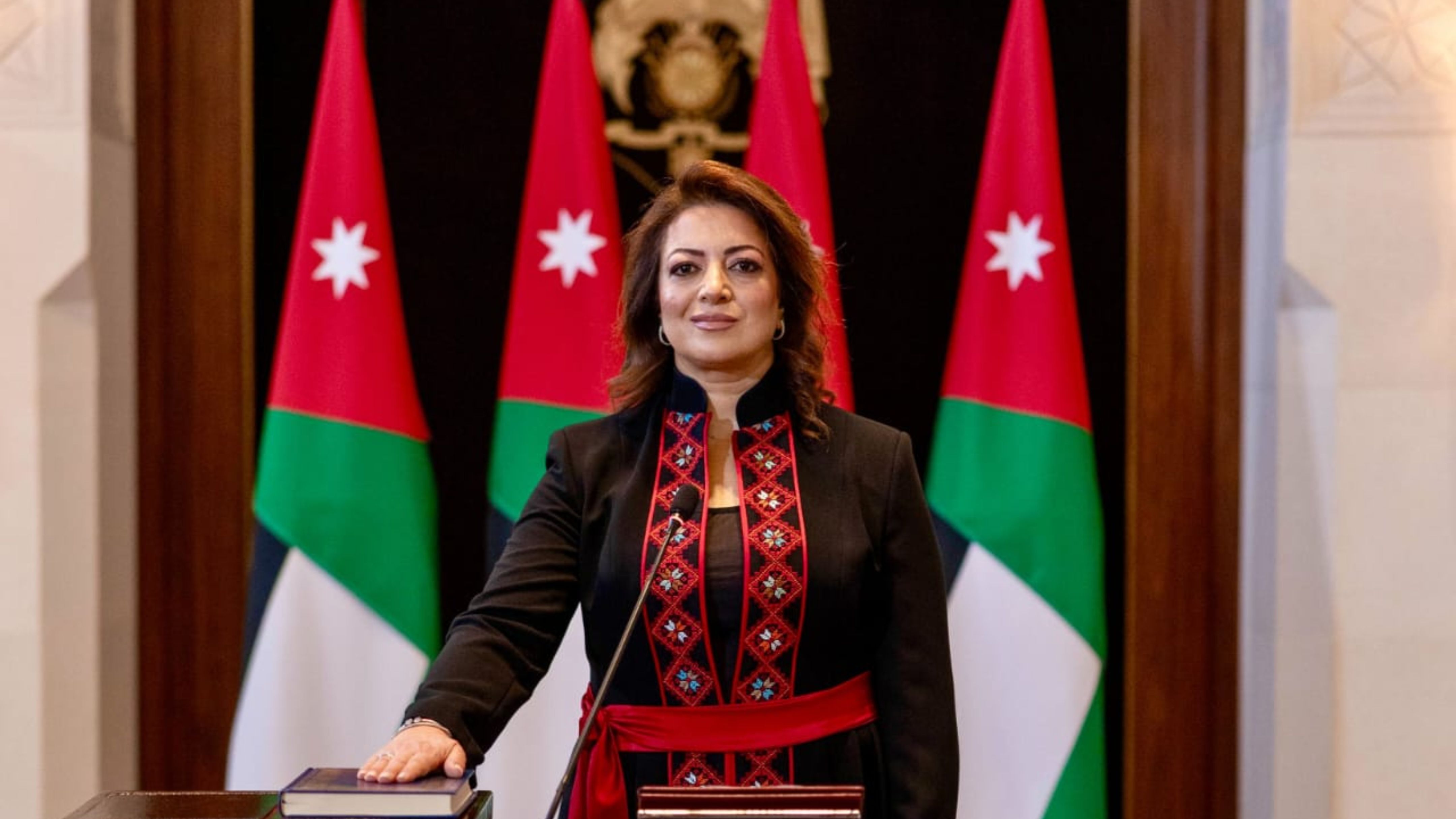 سفيران جديدان يؤديان اليمين القانونية أمام الملك