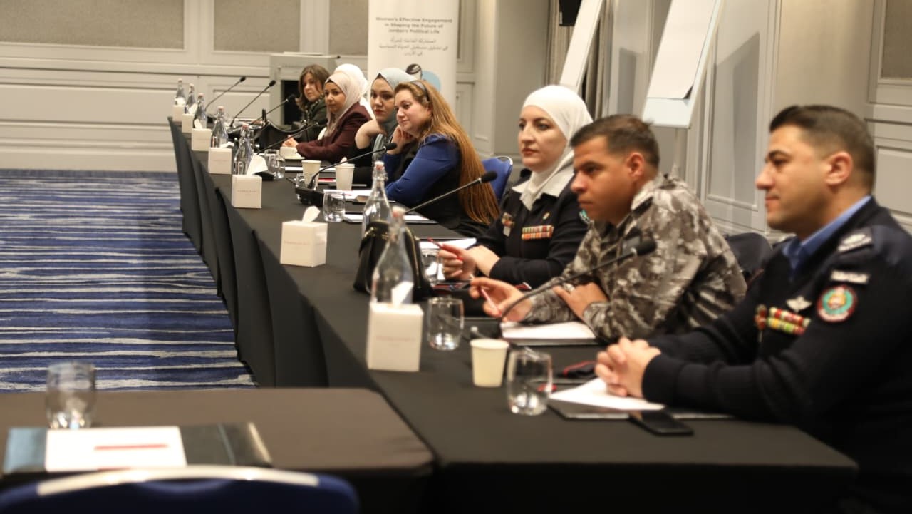 مستقلة الانتخاب تعقد لقاء مع طلبة ماجستير السياسات الانتخابية