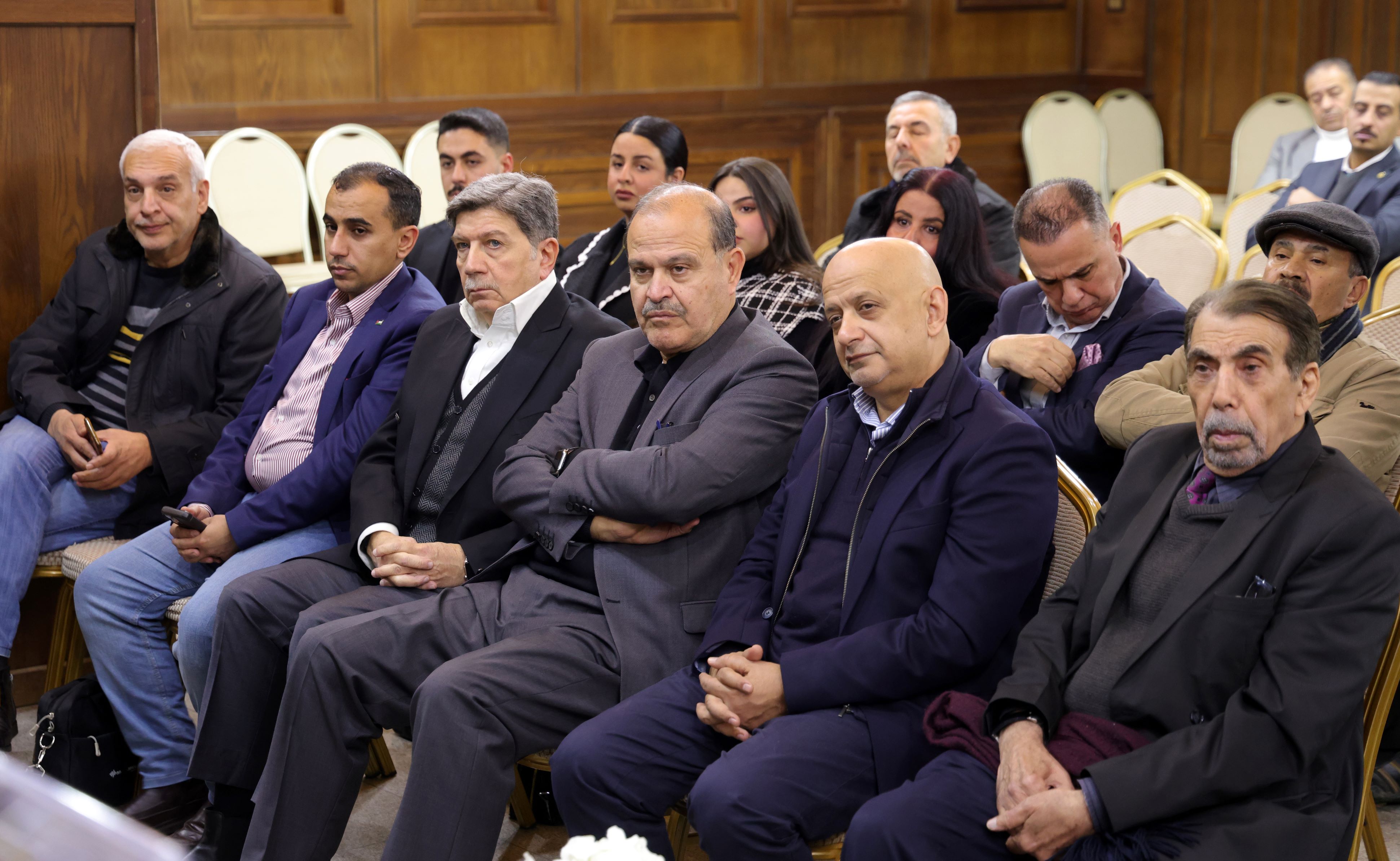 إشهار كتاب الكلمة والقرار.. حين اختار الأمن أن يُصغي للعقيد المتقاعد الخطيب