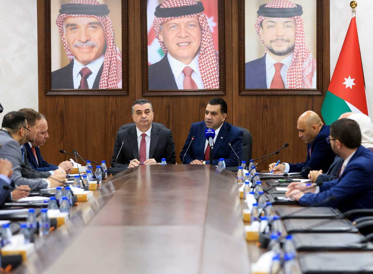 الخارجية وفلسطين النيابيتان تؤكدان دعم الأردن الثابت لـالأونروا