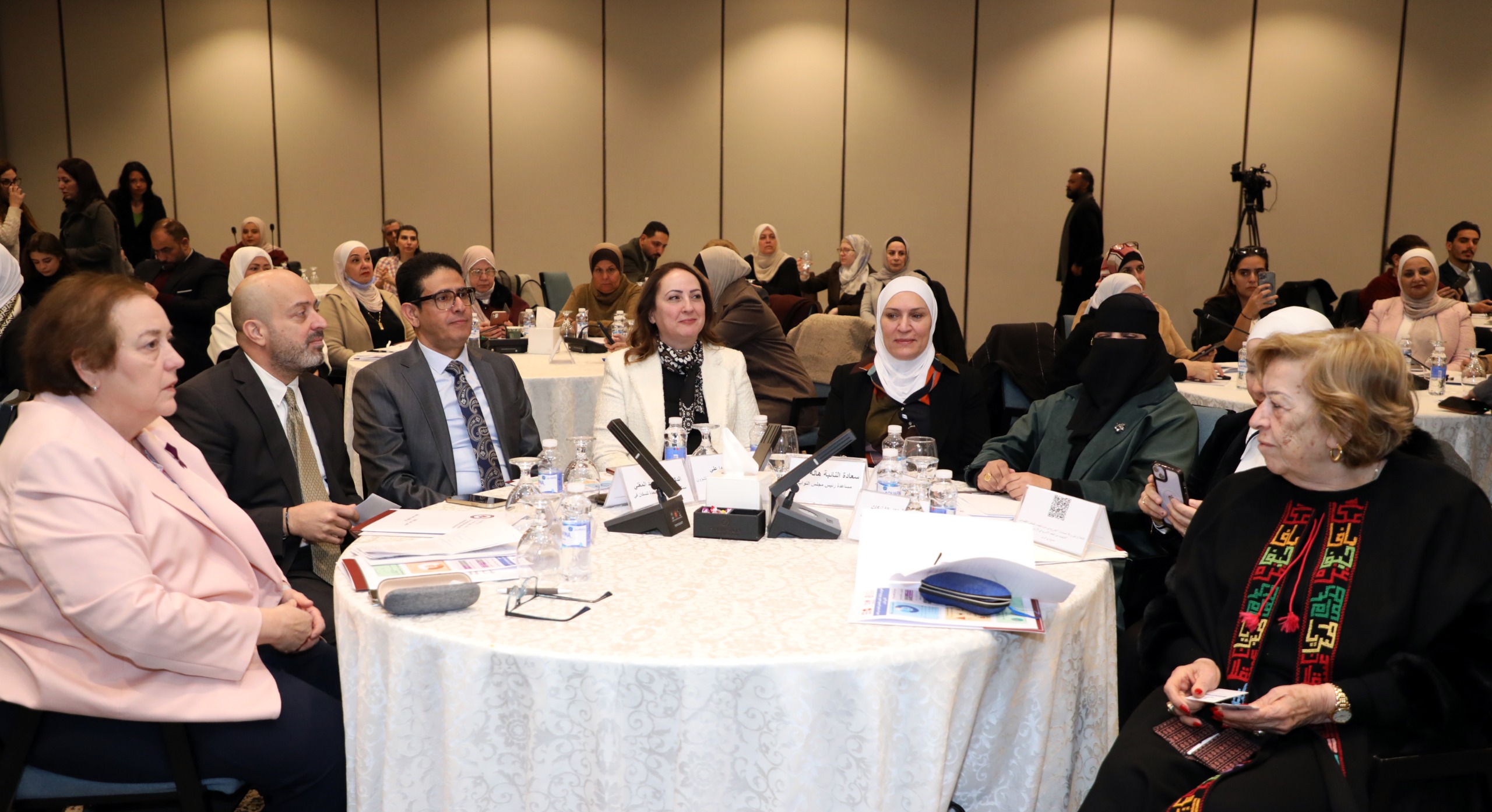 إطلاق ورقة سياسات حول التمكين الاقتصادي للناجيات من العنف الأسري