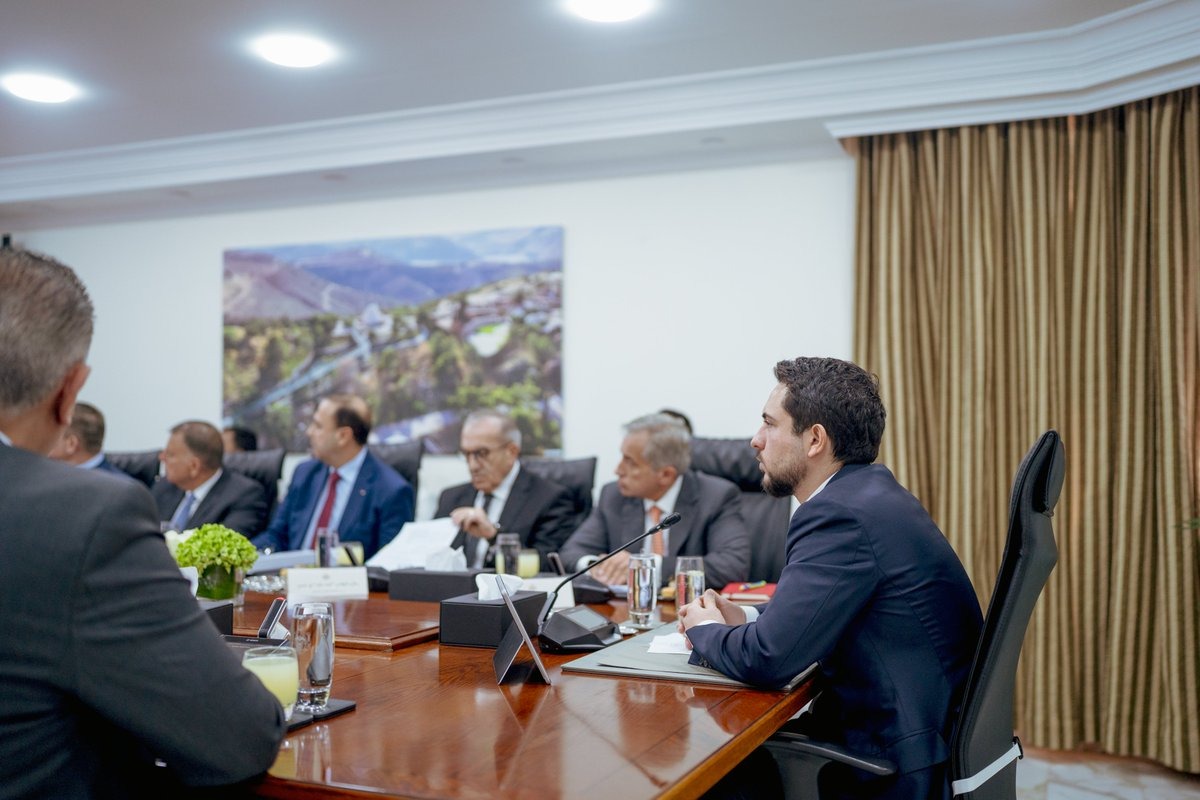 ولي العهد يترأس اجتماعا للاطلاع على البرنامج التنفيذي لاستراتيجية النظافة والحد من الإلقاء العشوائي للنفايات