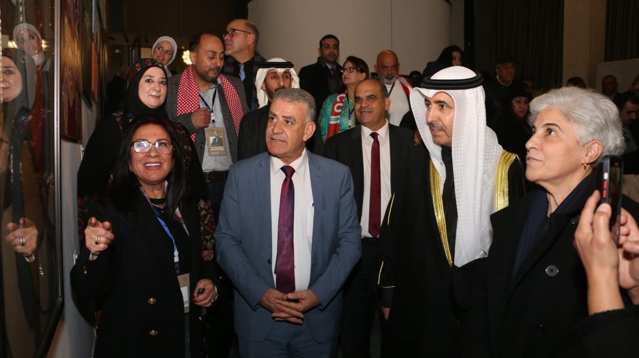 افتتاح الموسم الخامس لمعرض الفن التشكيلي العربي الفن ثقافة وتاريخ الشعوب