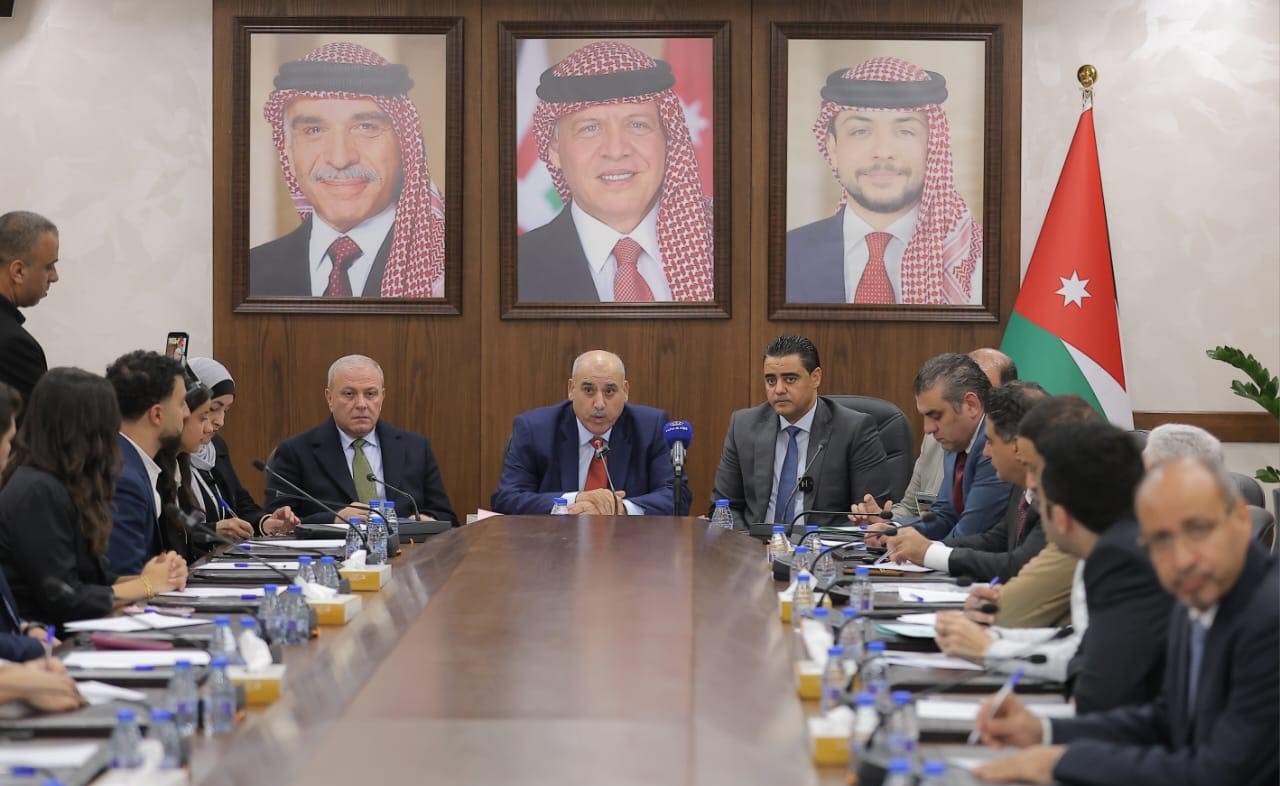 لجنتا الشباب والاقتصاد الرقمي النيابيتان تلتقيان اتحاد طلبة جامعة الأميرة سمية