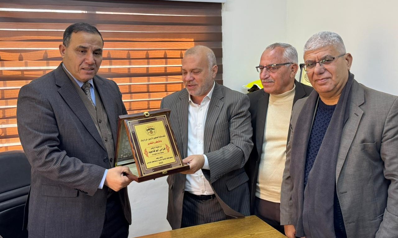 محافظ الزرقاء يؤكد أهمية التعاون مع نقابة الصحفيين