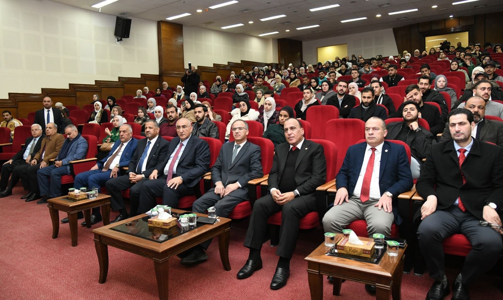 انطلاق مؤتمر الشباب محور الاهتمام في العلوم والتكنولوجيا