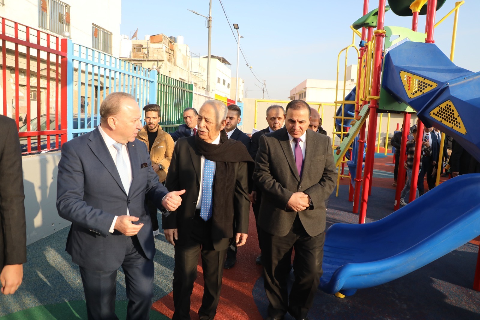  رئيس الديوان الملكي يفتتح ويتفقد مشاريع مبادرات ملكية بالزرقاء