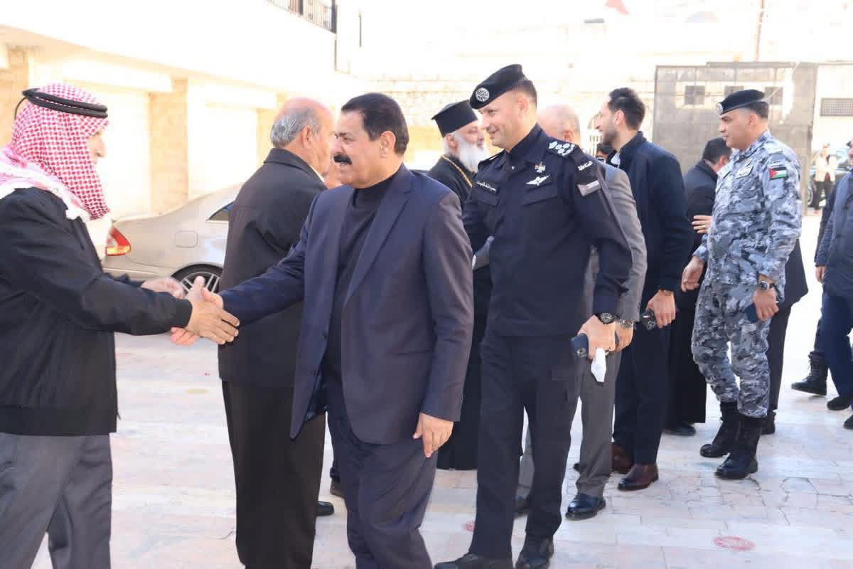 محافظ عجلون يهنئ الطوائف المسيحية بعيد الميلاد المجيد 