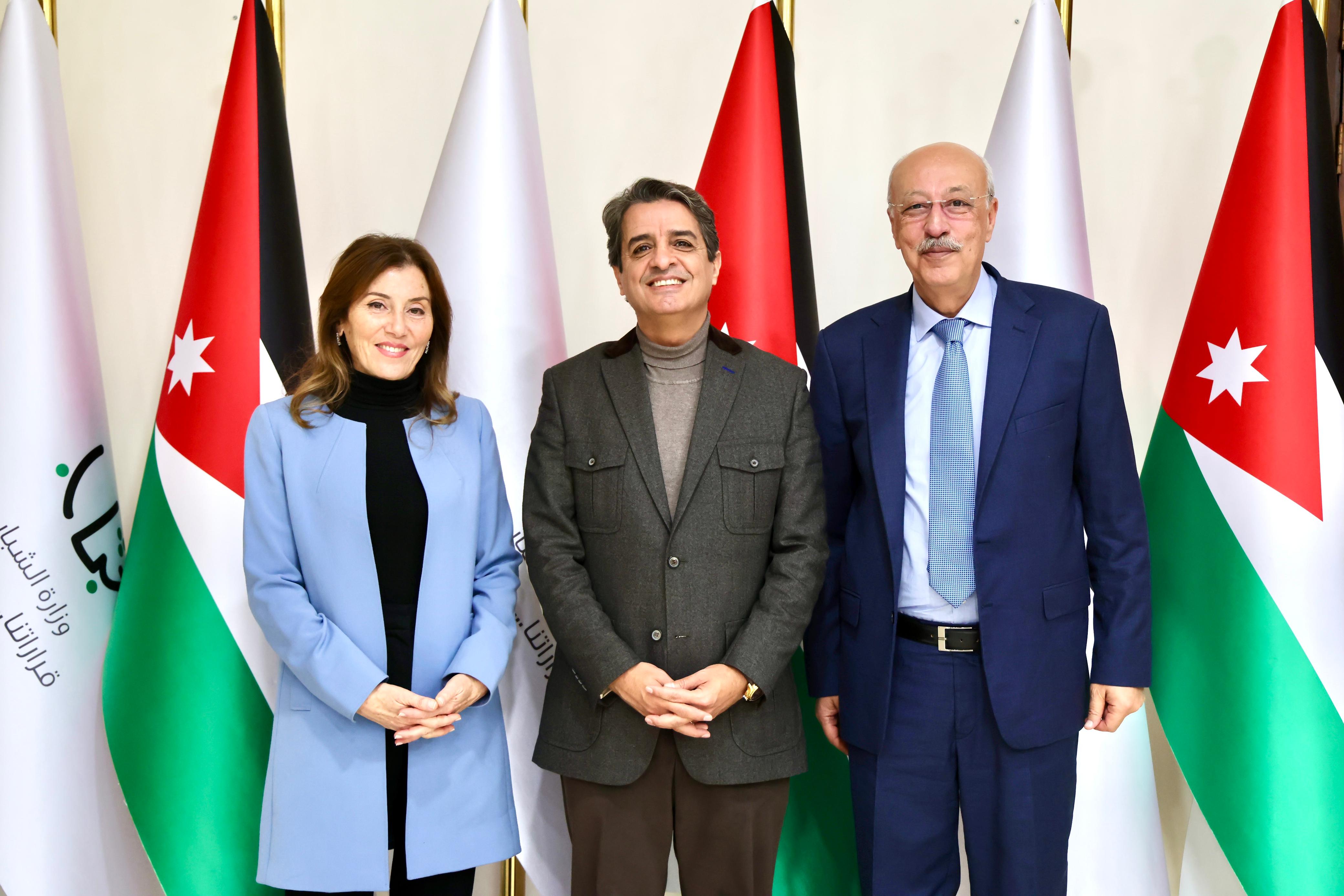  بحث تعزيز التعاون بين وزارة الشباب و الوطني لحقوق الإنسان