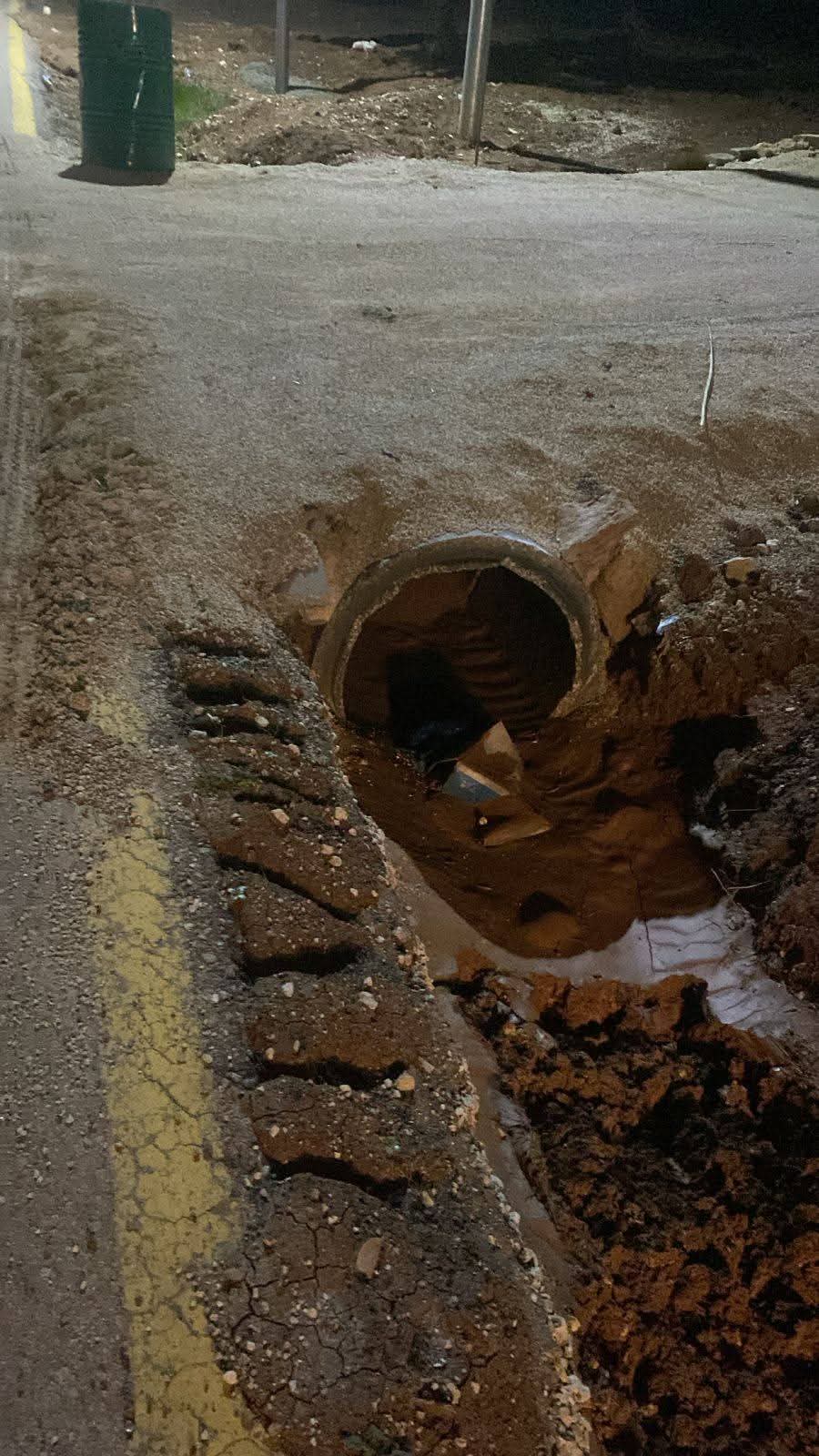 حملة نظافة واسعة للأودية ومجاري السيول بعد المنخفض الجوي في مادبا