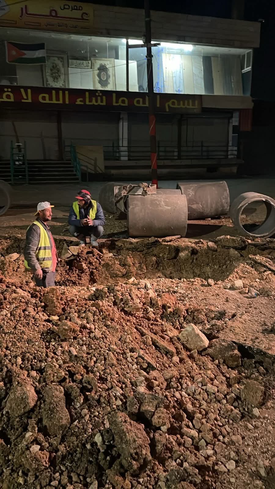 بلدية بني عبيد: تركيب عبارات بديلة بين إشارتي ظفار ومخيم الحصن 