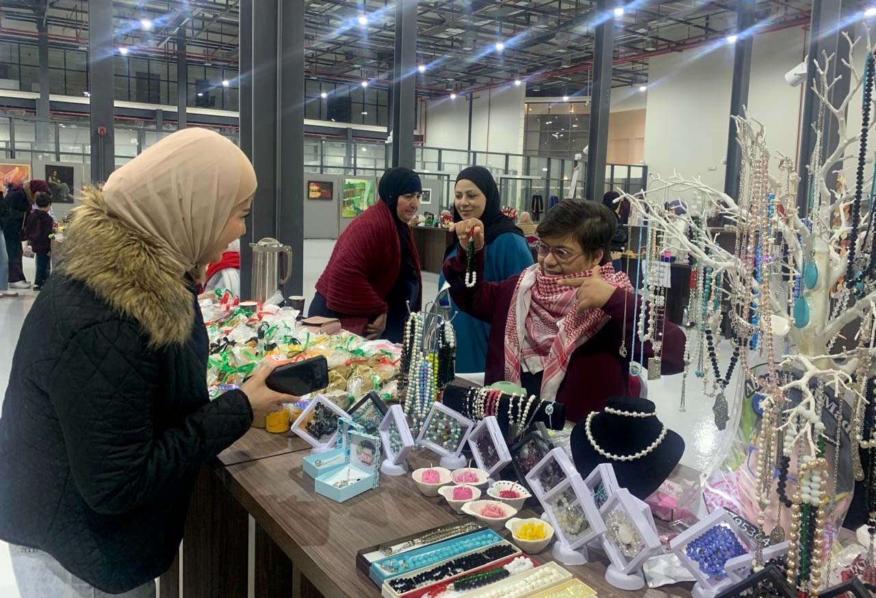 مشاركون في معرض اربد التنموي يسطرون قصص نجاح ملهمة