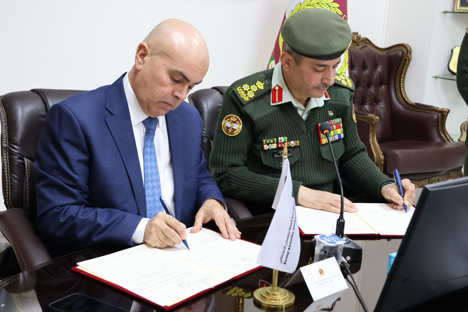 الخدمات الطبية والضمان الاجتماعي توقعان اتفاقية لتقديم العلاج لإصابات العمل