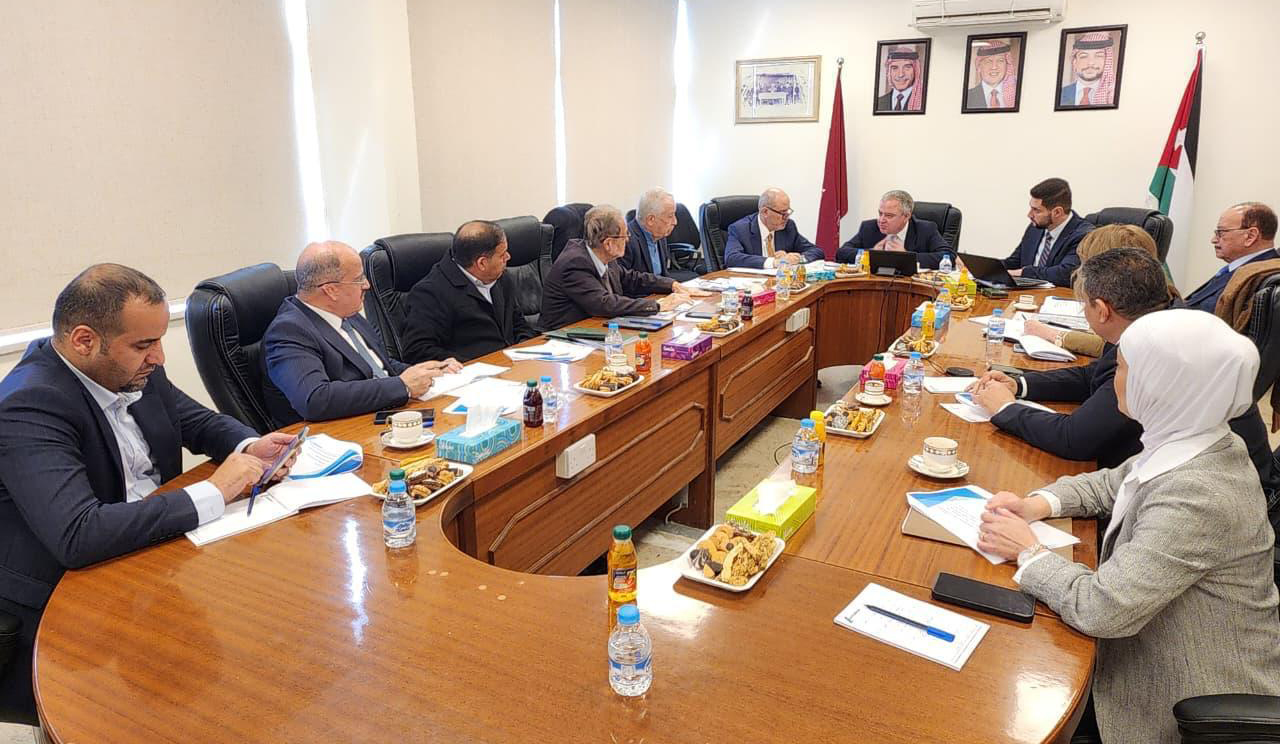 مصانع الإسمنت تنتخب النابلسي رئيسا لمجلس إدارتها 