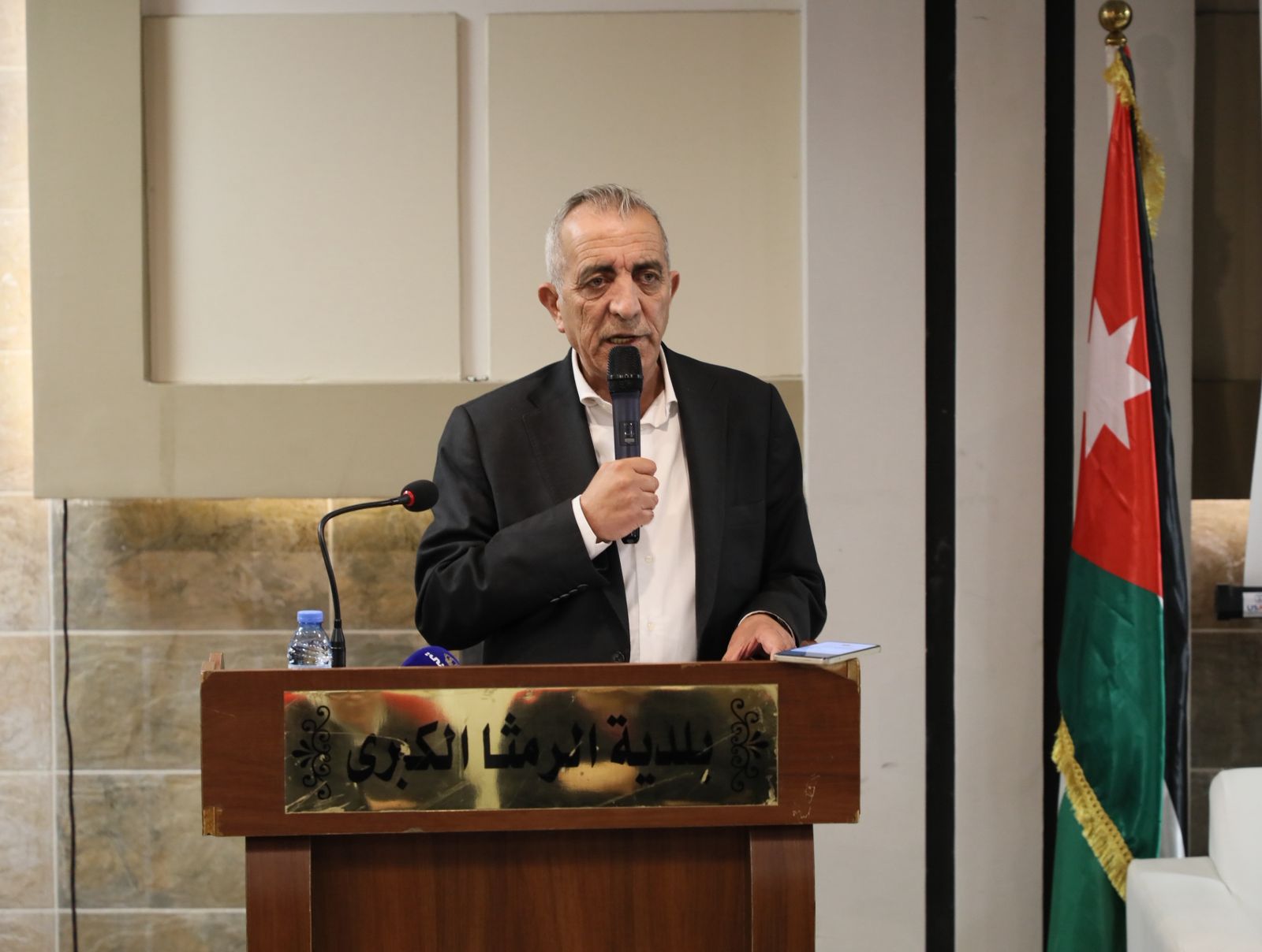 وزير الثقافة: إنشاء فرع لمعهد الفنون وحديقة ثقافية في الرمثا