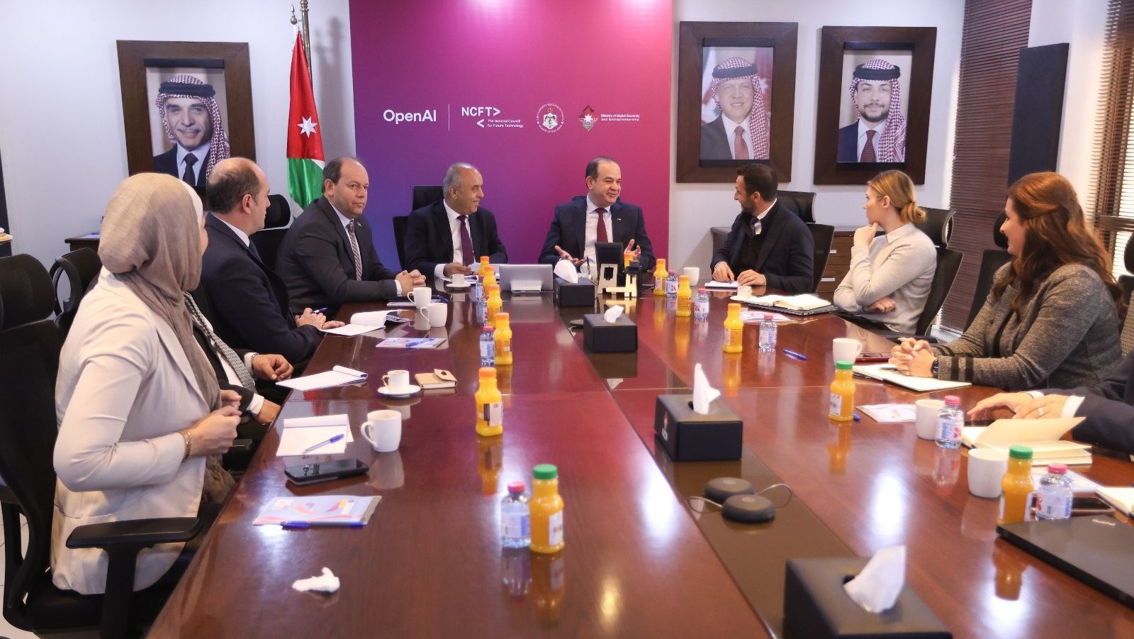 وزيرا الاقتصاد الرقمي والتربية يبحثان دعم المساعد الذكي التعليمي