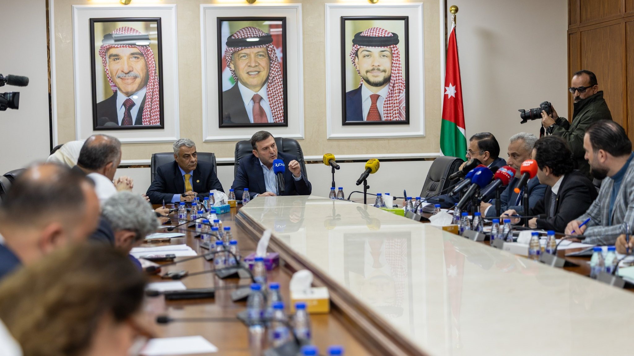 السياحة النيابية تبحث واقع القطاع السياحي 