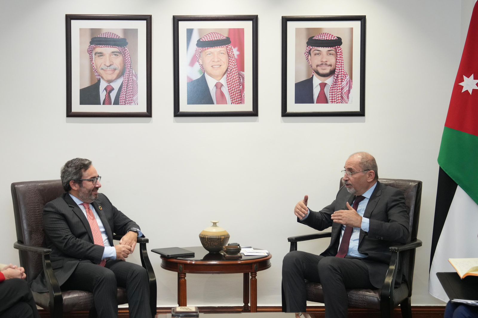  وزير الخارجية يلتقي وكيل الأمين العام للأمم المتحدة