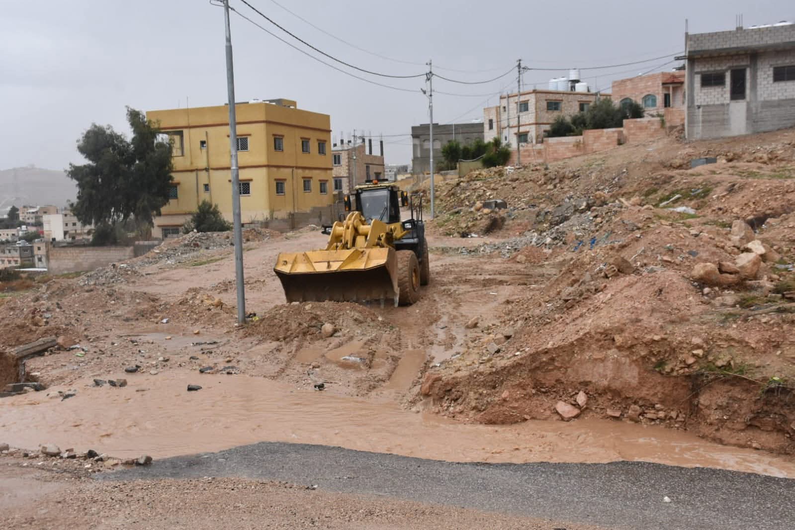 متصرف الهاشمية: غرف العمليات تعمل على مدار الساعة لمتابعة أية مستجدات