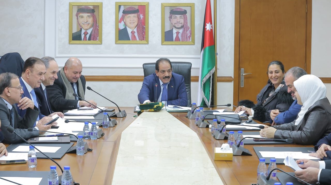  القانونية النيابية تقر مشروع قانون الكاتب العدل المعدّل 