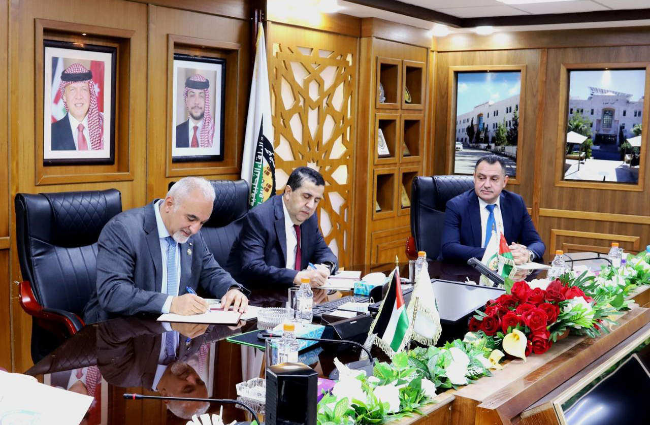 مذكرة تفاهم بين البلقاء التطبيقية والجمعية الأردنية الأمريكية للأطباء