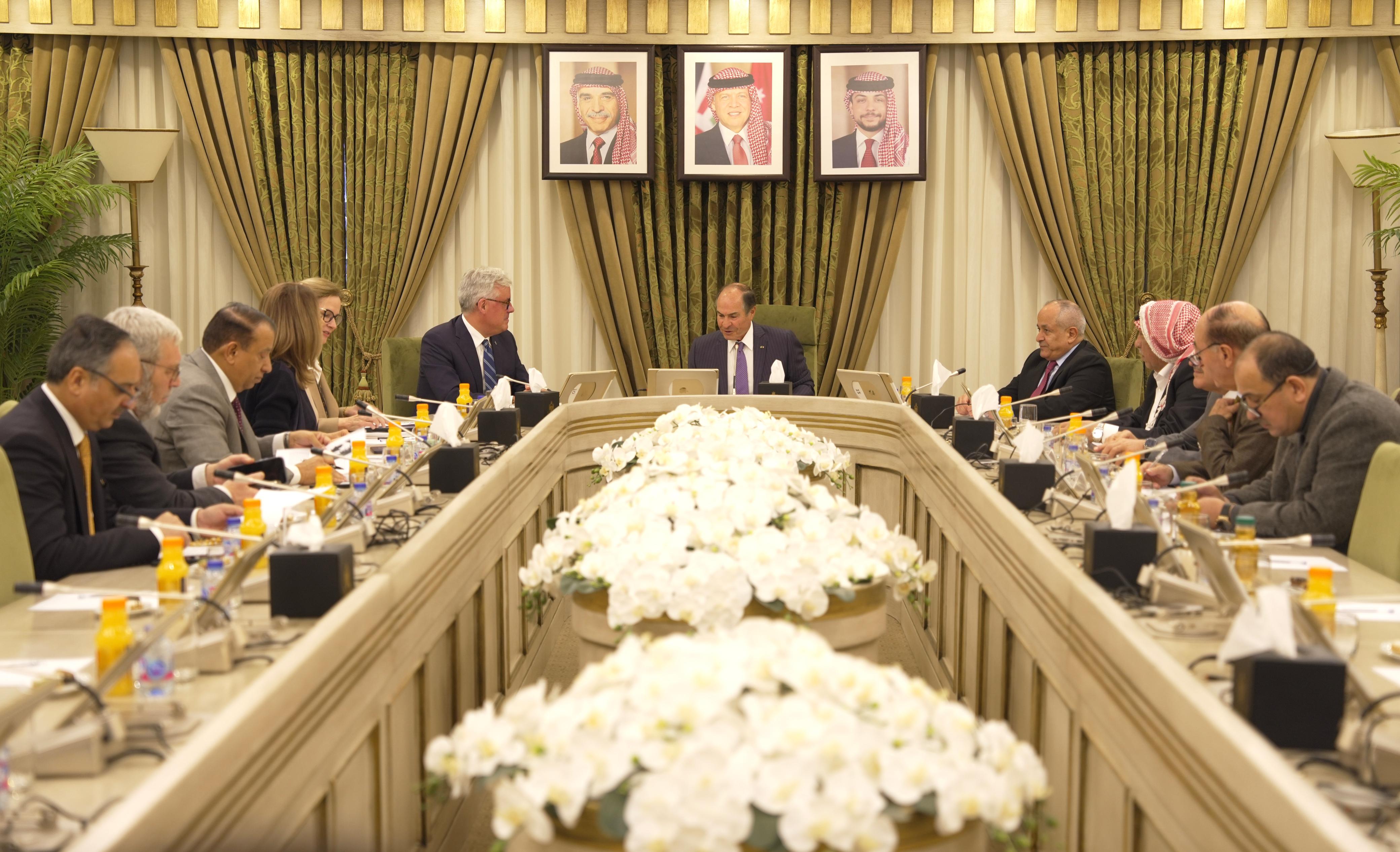  خارجية الأعيان تبحث سبل تعزيز العلاقات الأردنية الكندية 