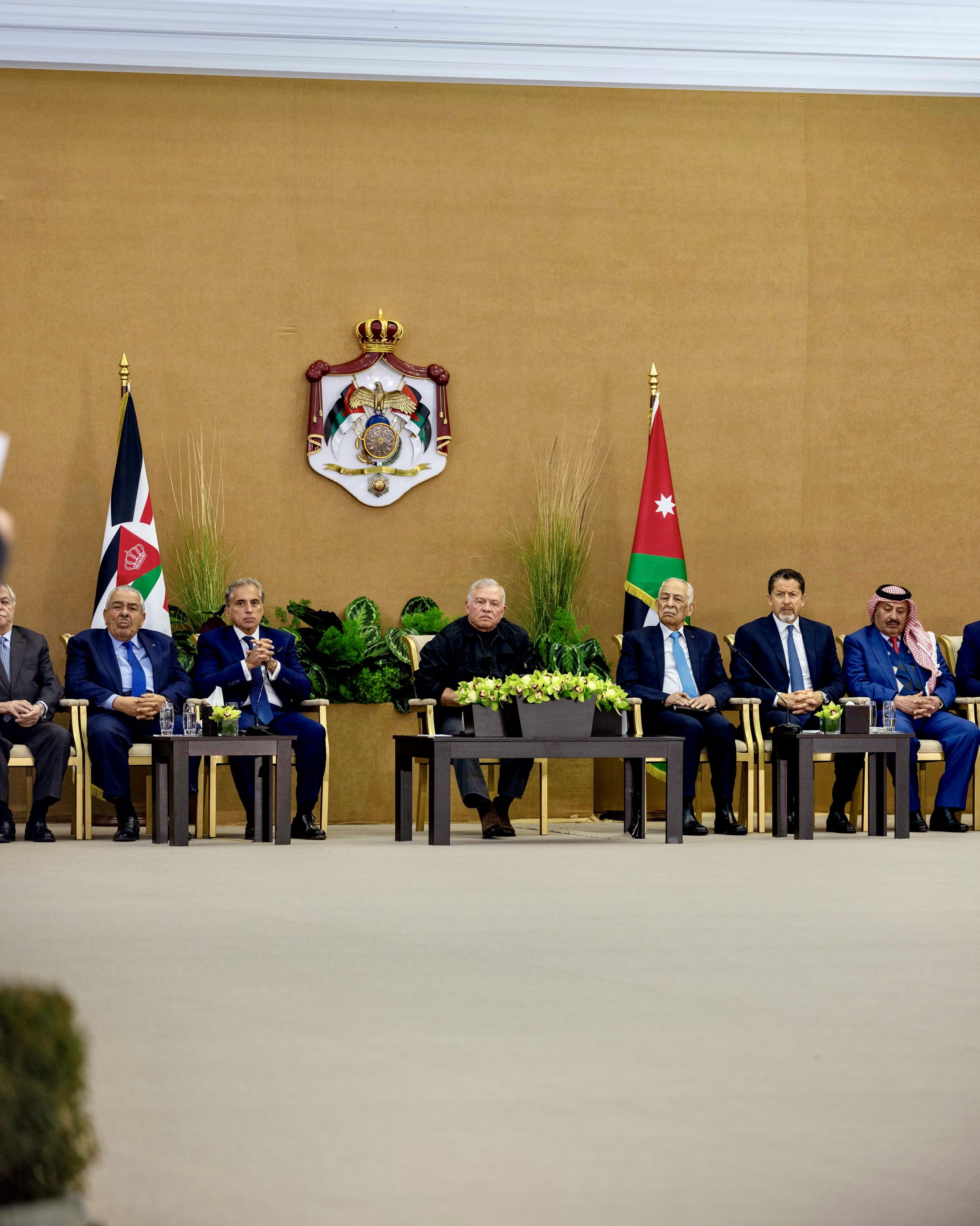 الملك يزور إربد ويفتتح مشاريع تنموية وخدمية ويلتقي وجهاء وممثلين عن أهالي المحافظة