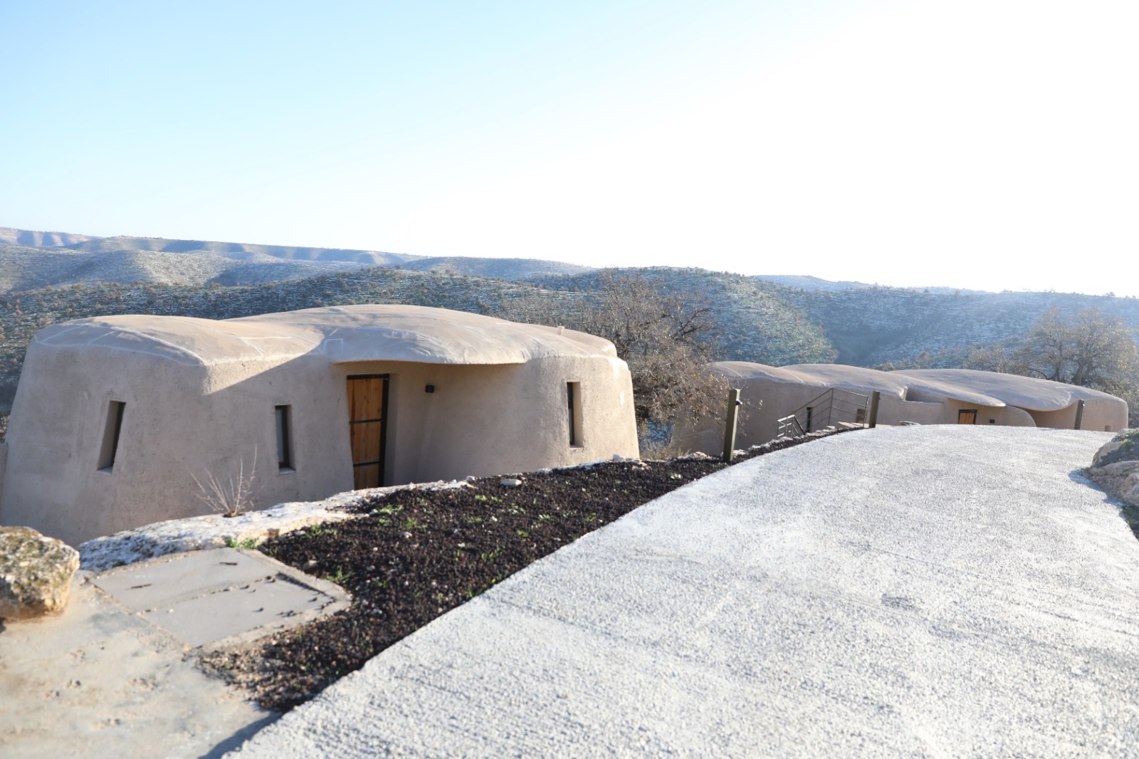 تزامنا مع زيارة الملك لمحافظة اربد...العيسوي يفتتح النُزل البيئي في محمية اليرموك