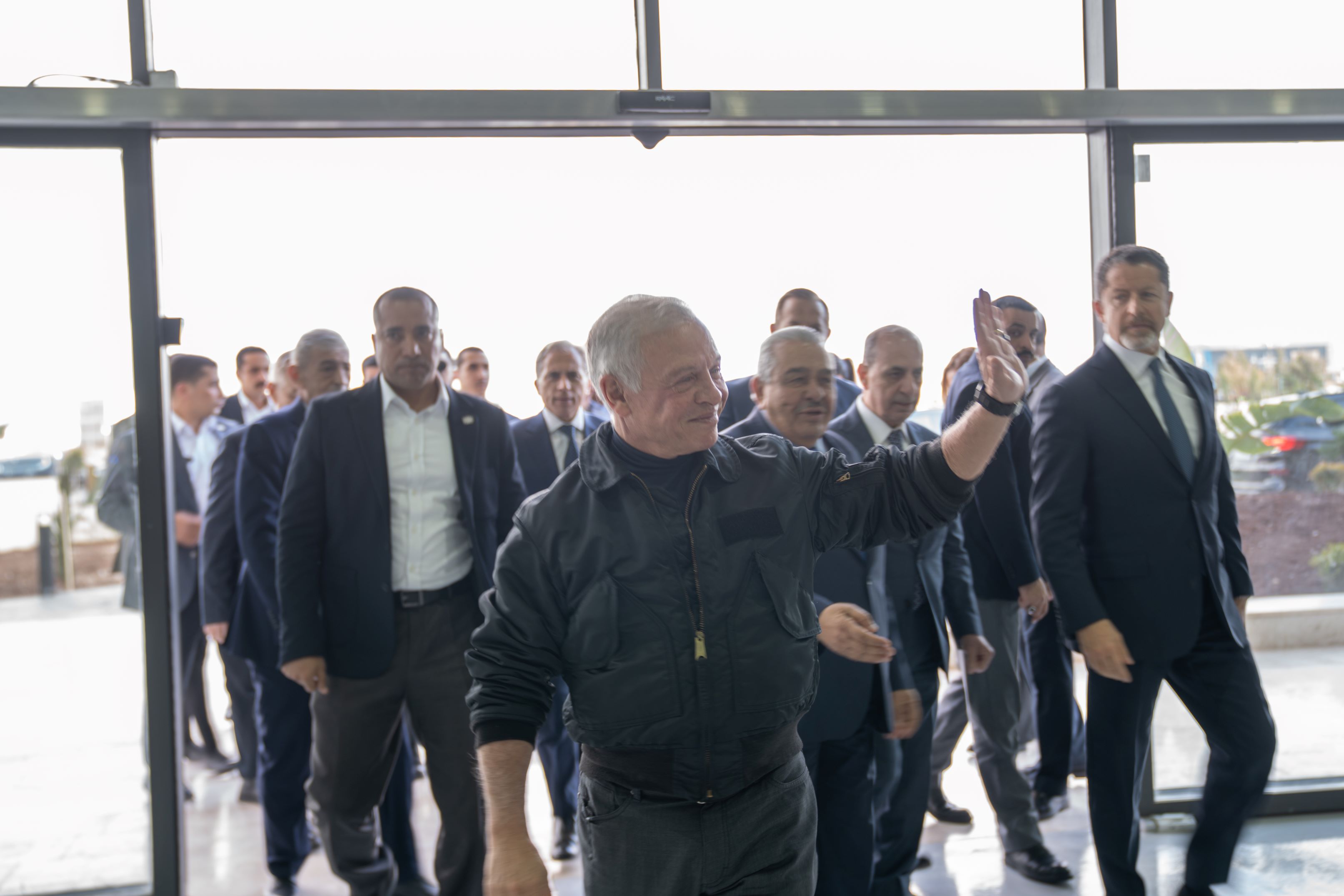 الملك يزور إربد ويفتتح مشاريع تنموية وخدمية ويلتقي وجهاء وممثلين عن أهالي المحافظة