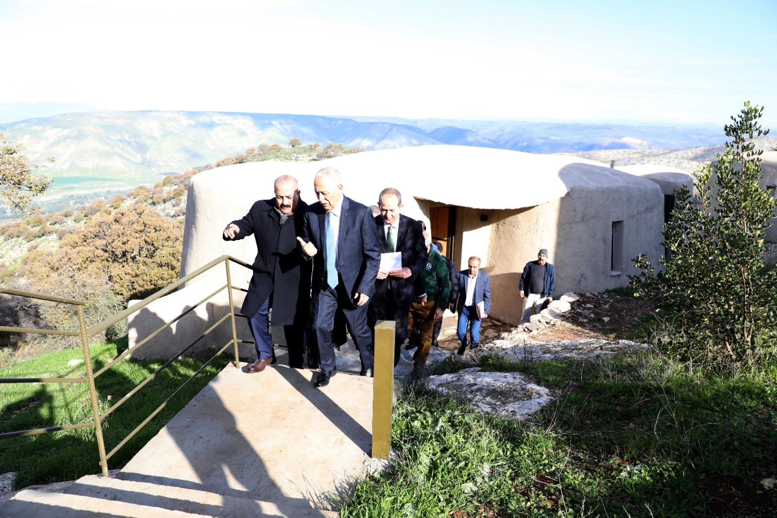 تزامنا مع زيارة الملك لمحافظة اربد...العيسوي يفتتح النُزل البيئي في محمية اليرموك