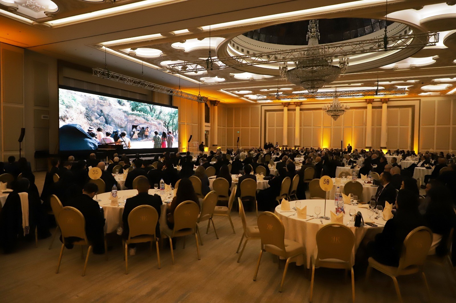 المركز الكاثوليكي يطلق النسخة العربية من مسلسل عالمي