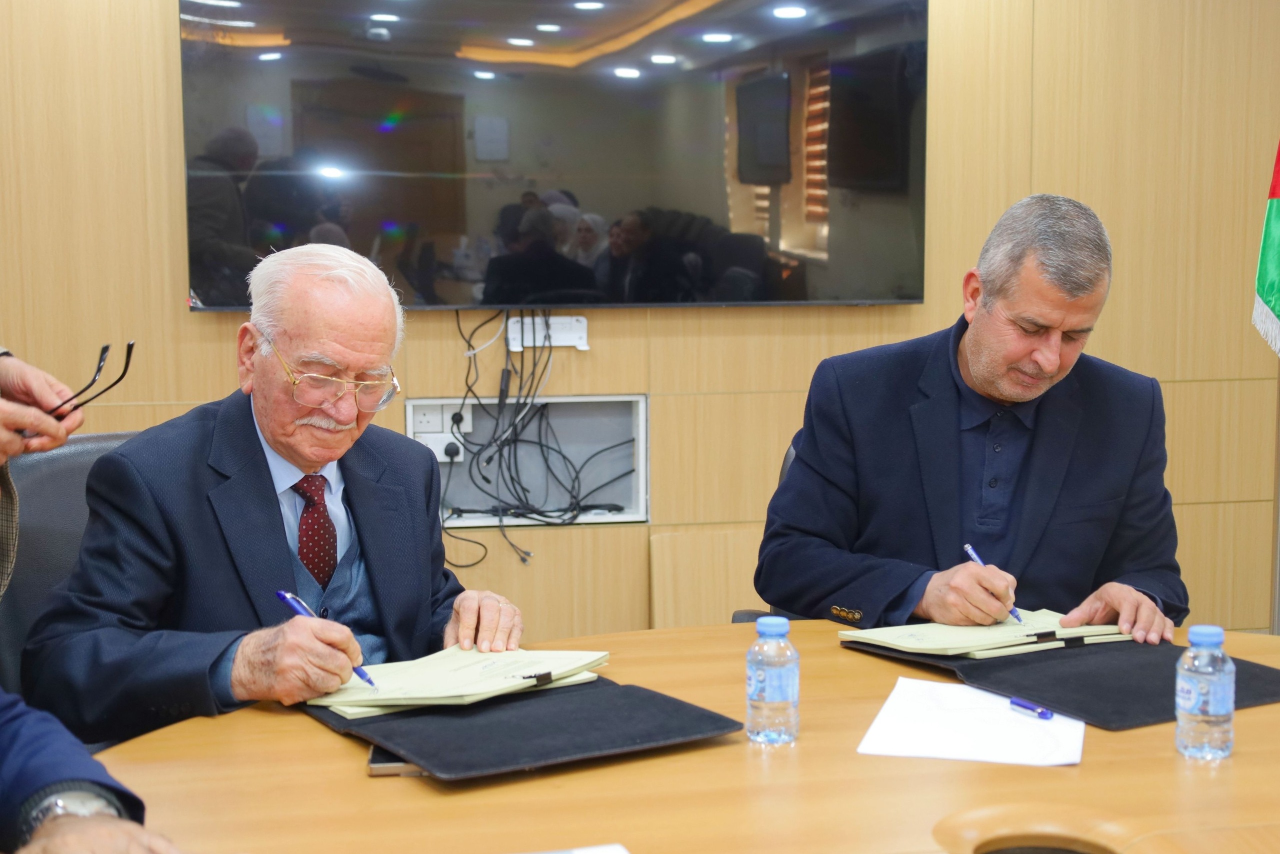 مذكرتا تفاهم لاستغلال المعادن في وادي أبو البراق وسمرة الطيبة جنوبي المملكة