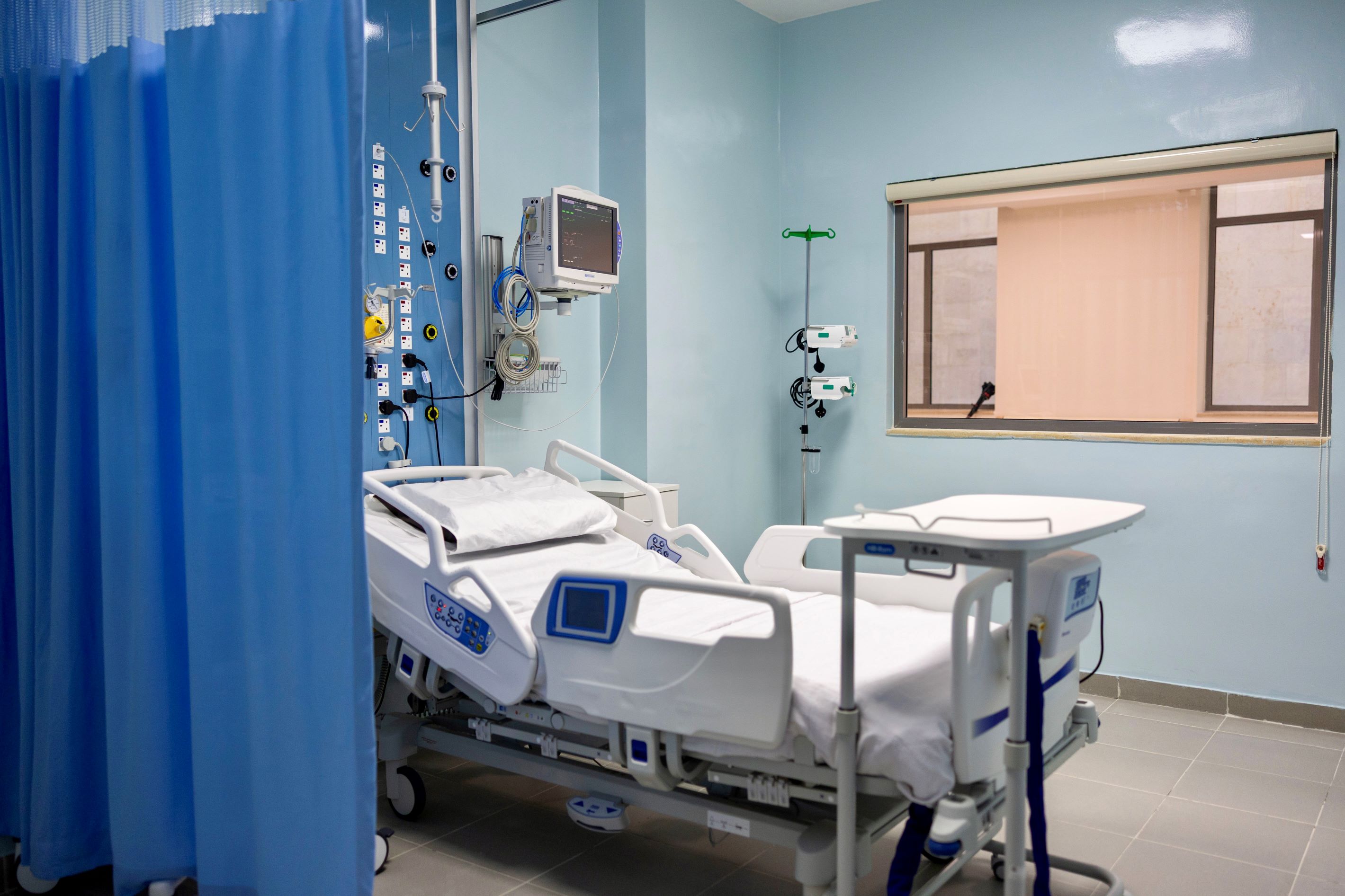 الملك يزور إربد ويفتتح مشاريع تنموية وخدمية ويلتقي وجهاء وممثلين عن أهالي المحافظة