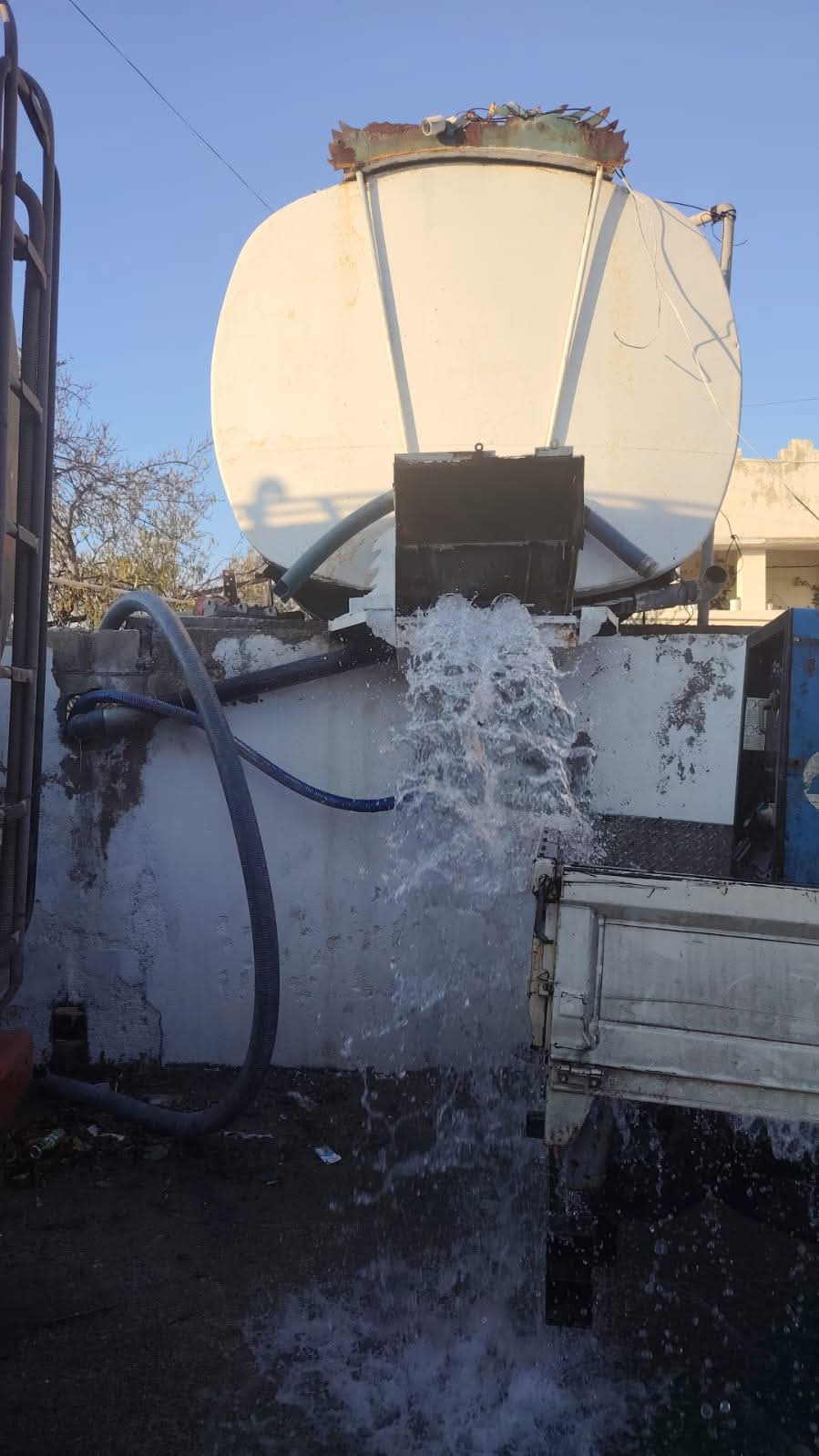 المياه: ضبط اعتداءات على خطوط المياه وبيع صهاريج مخالفة