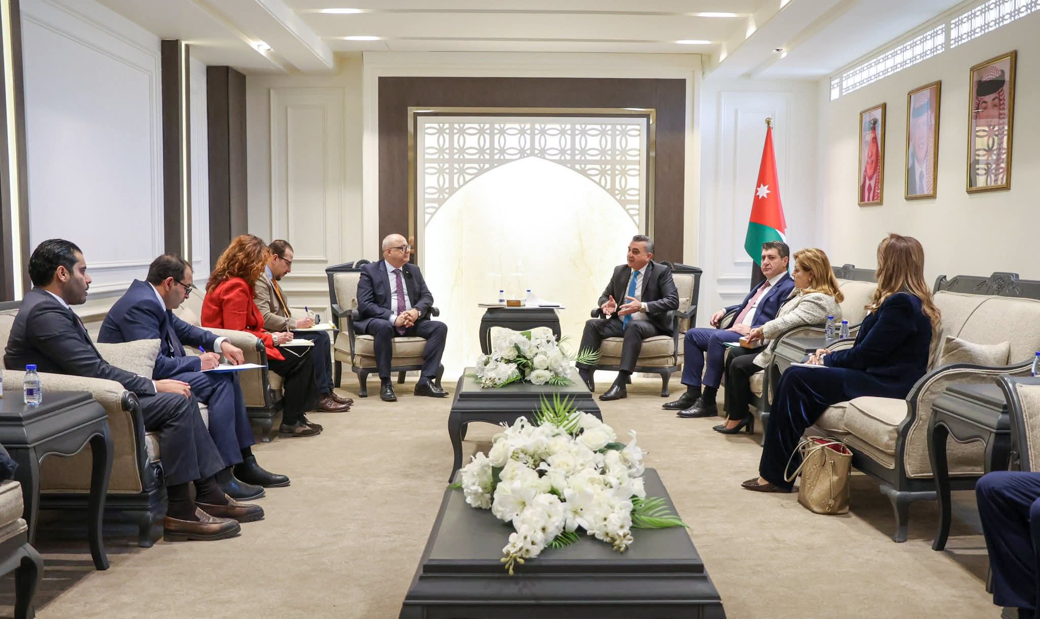 الخارجية النيابية تبحث مع السفير البلغاري تعزيز العلاقات الثنائية