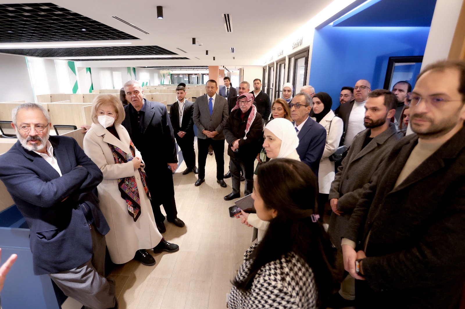 أعيان يطّلعون على تجربة منصة ماركا في دعم التحول الرقمي