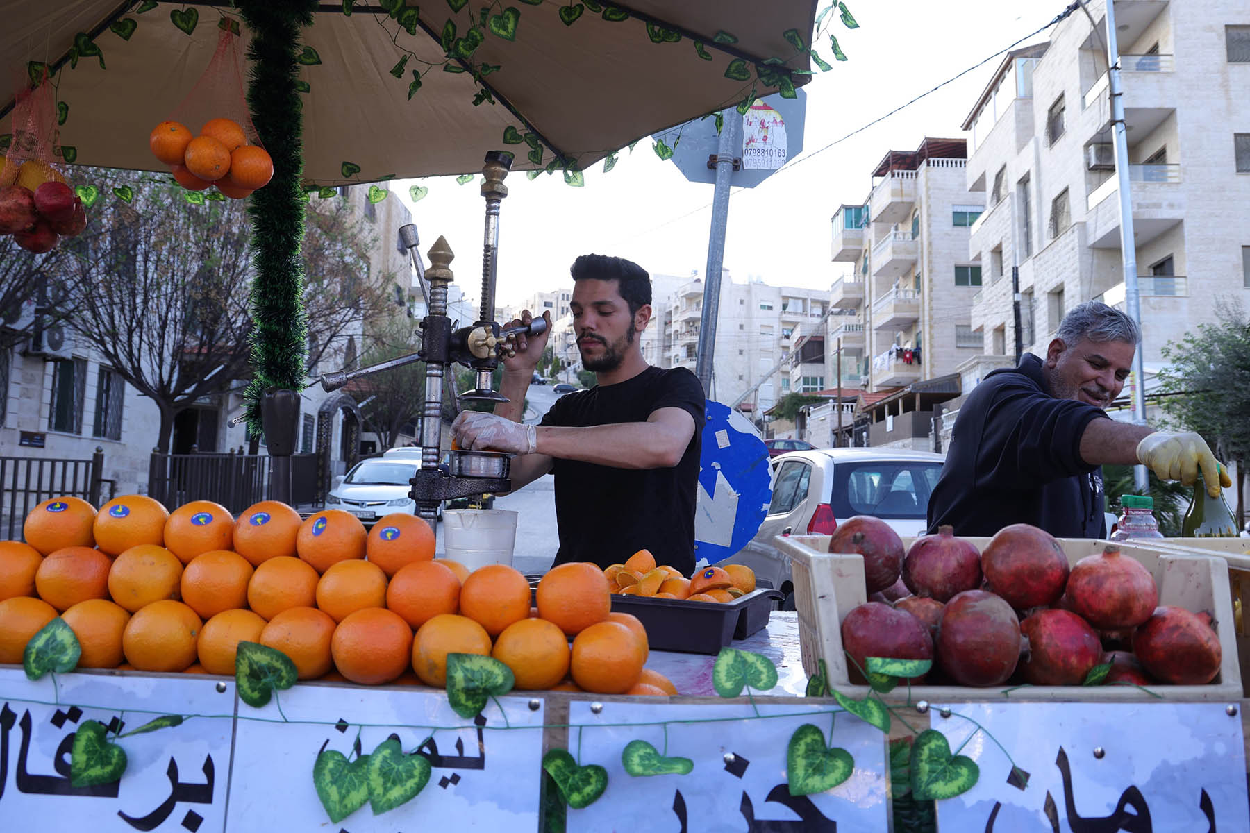 إقبال على العصير خلال شهررمضان مع ارتفاع درجات الحرارة    تصوير: عوض الطويل