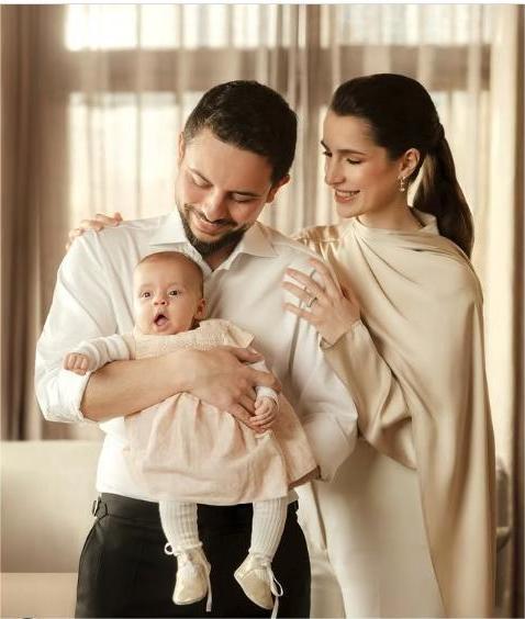 الحمد لله على نعمه التي لا تحصى.. وكل عام وأنتم وأردننا بألف خير